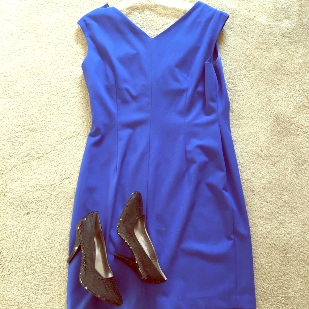 👗 Calvin Klein Stunning Blue Dress